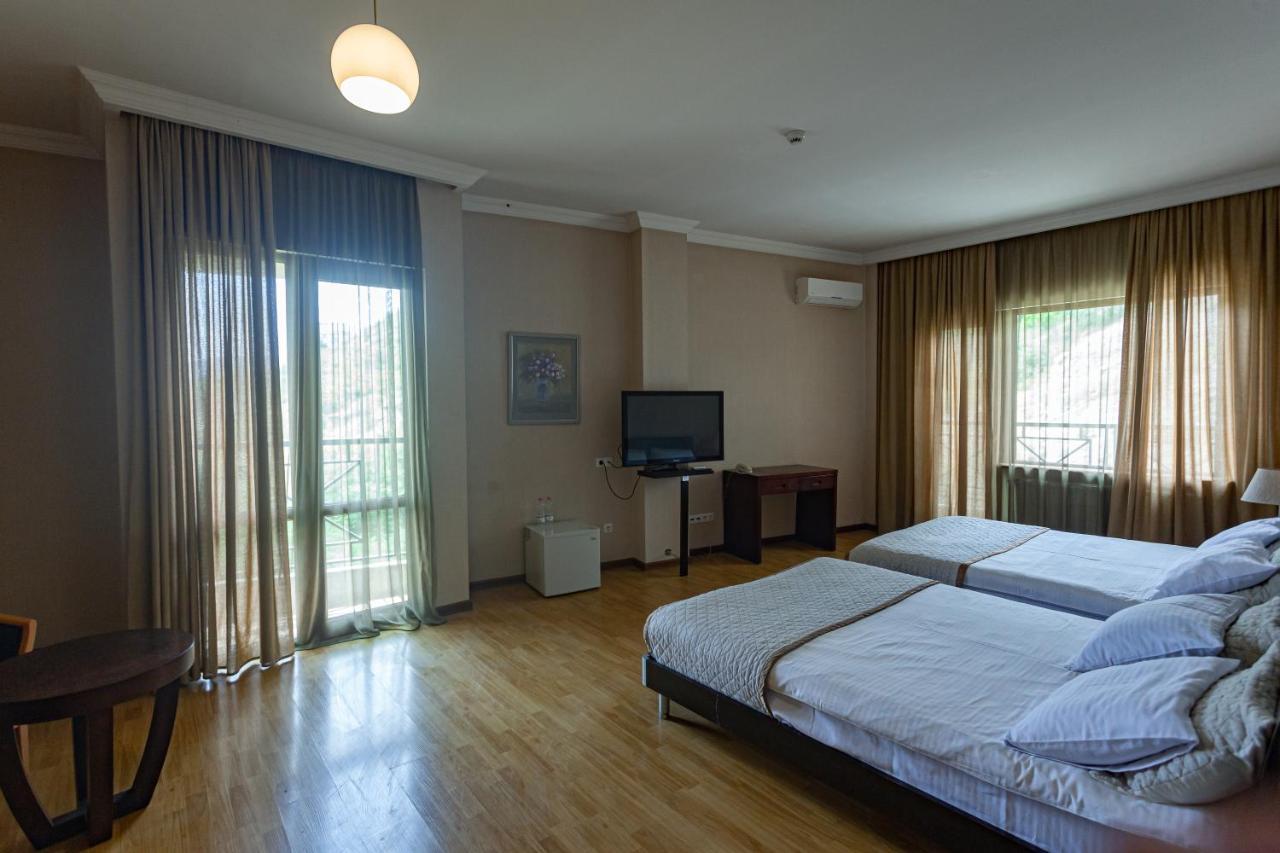 Hotel Beaumonde Garden Tbilisi ภายนอก รูปภาพ