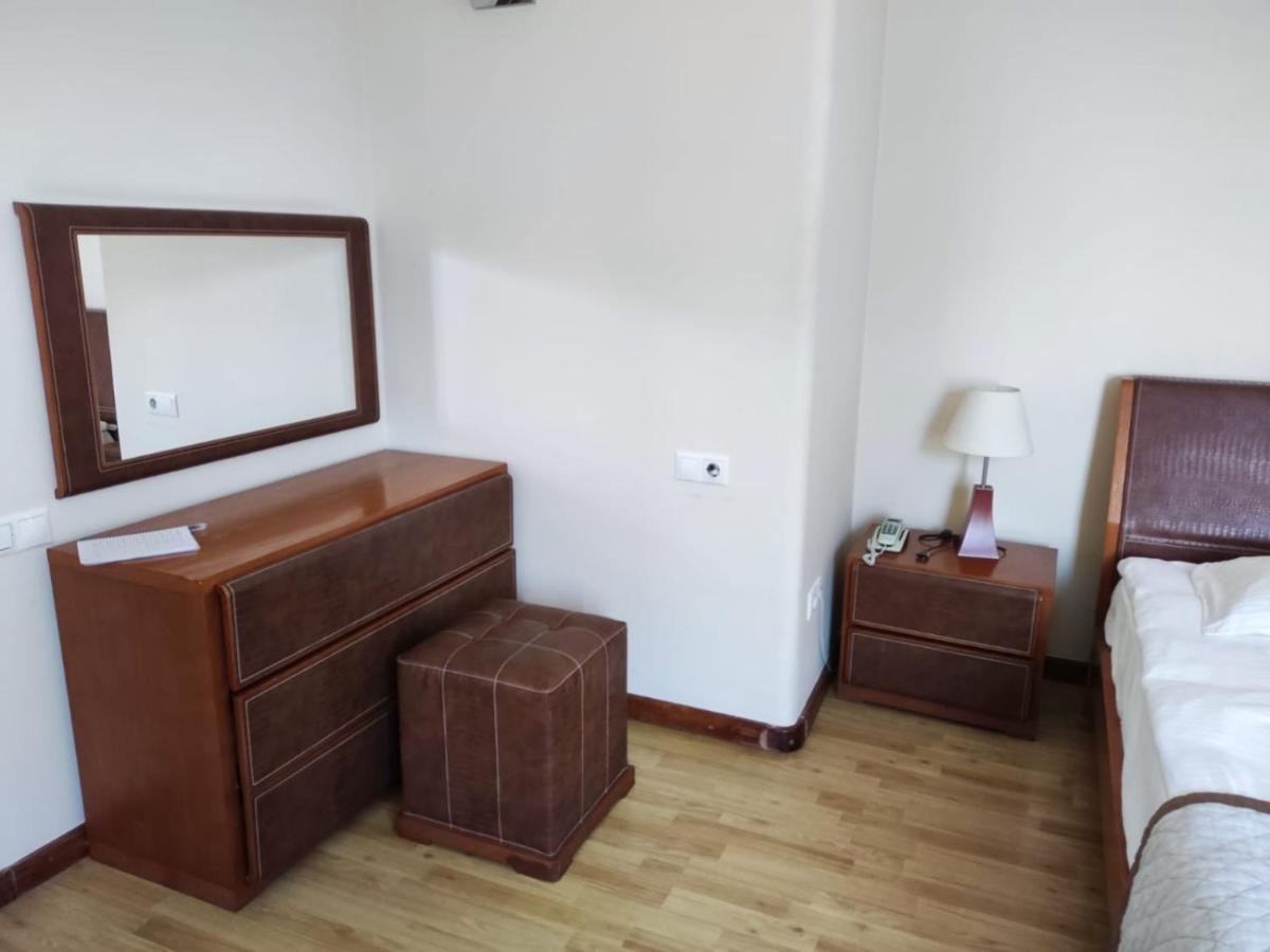 Hotel Beaumonde Garden Tbilisi ภายนอก รูปภาพ