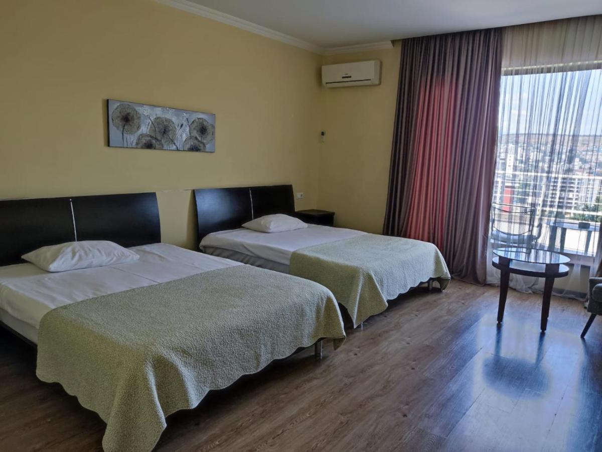 Hotel Beaumonde Garden Tbilisi ภายนอก รูปภาพ