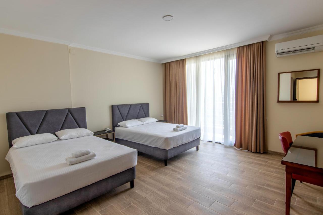 Hotel Beaumonde Garden Tbilisi ภายนอก รูปภาพ
