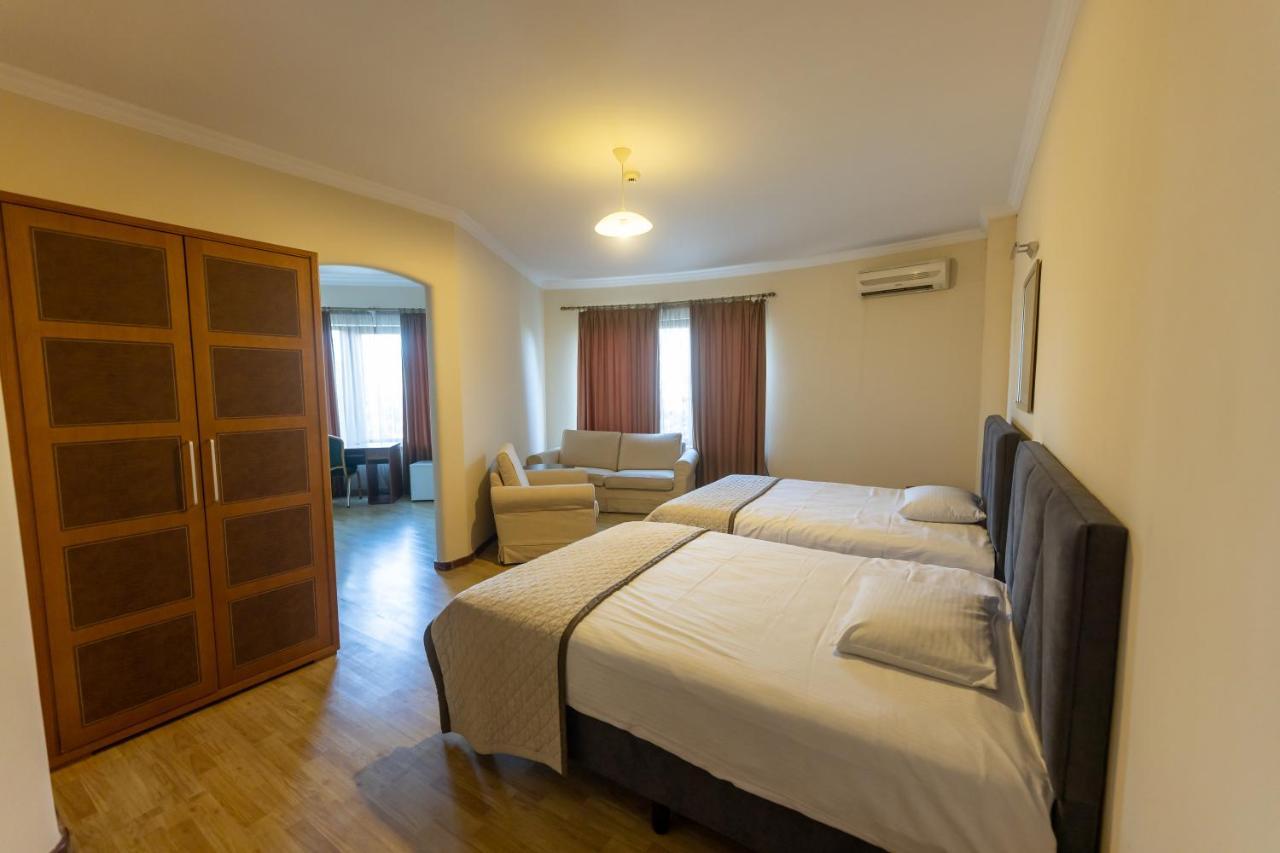Hotel Beaumonde Garden Tbilisi ภายนอก รูปภาพ
