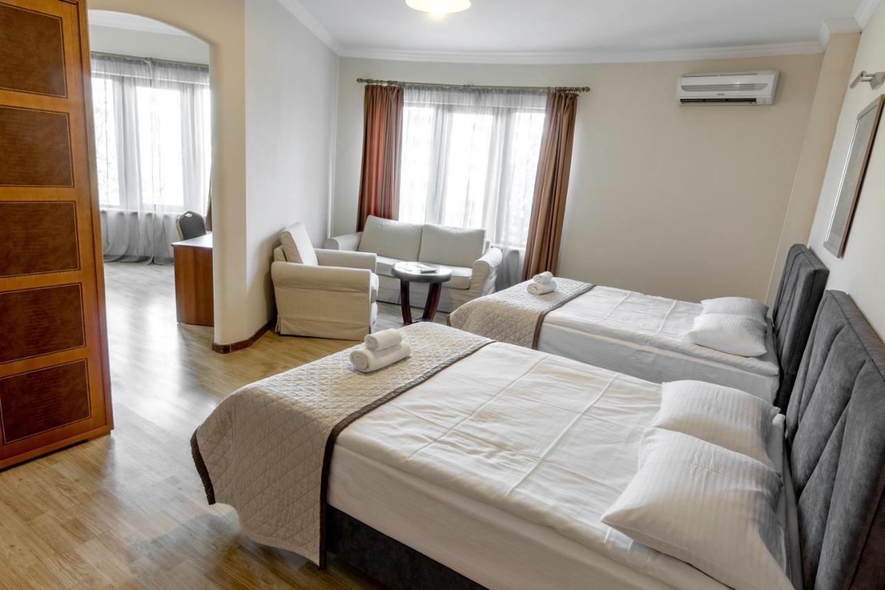 Hotel Beaumonde Garden Tbilisi ภายนอก รูปภาพ