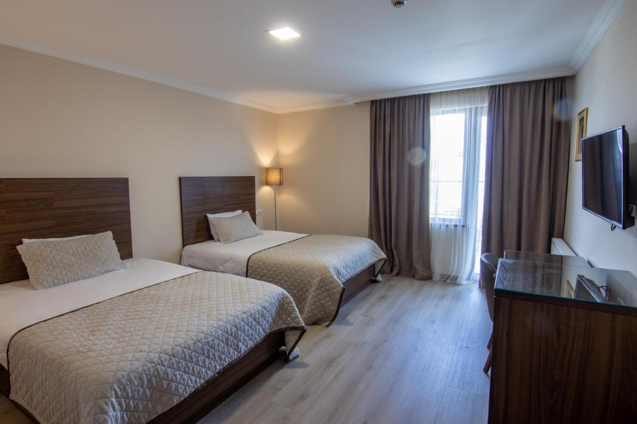 Hotel Beaumonde Garden Tbilisi ภายนอก รูปภาพ