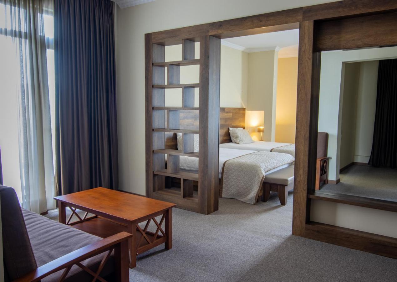 Hotel Beaumonde Garden Tbilisi ภายนอก รูปภาพ
